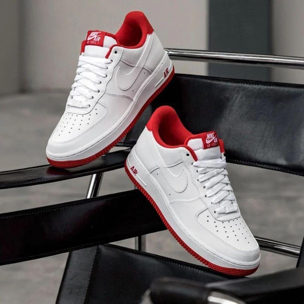 Classic Street Low Sneakers – White & Red