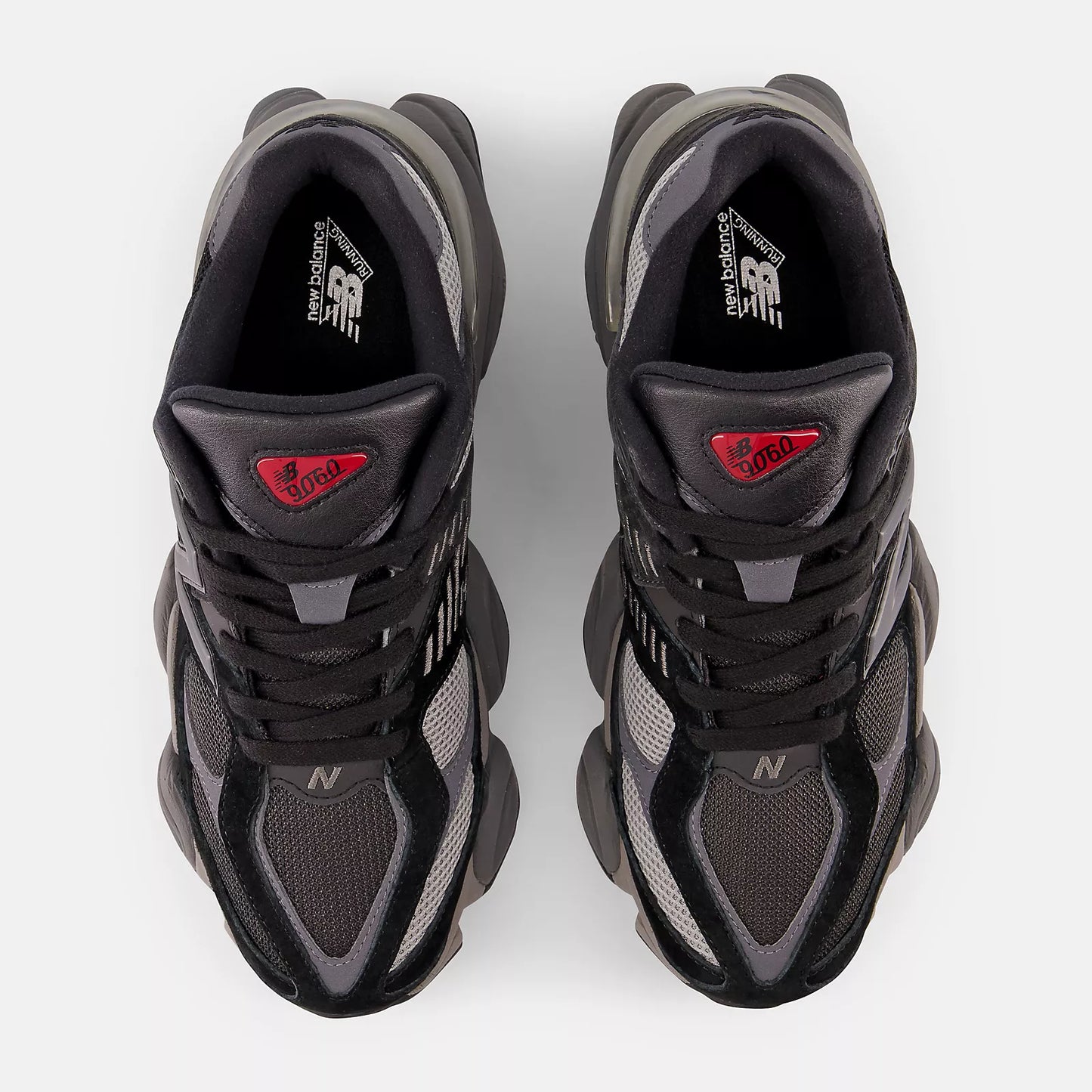 The 9060 Black Castlerock- Black