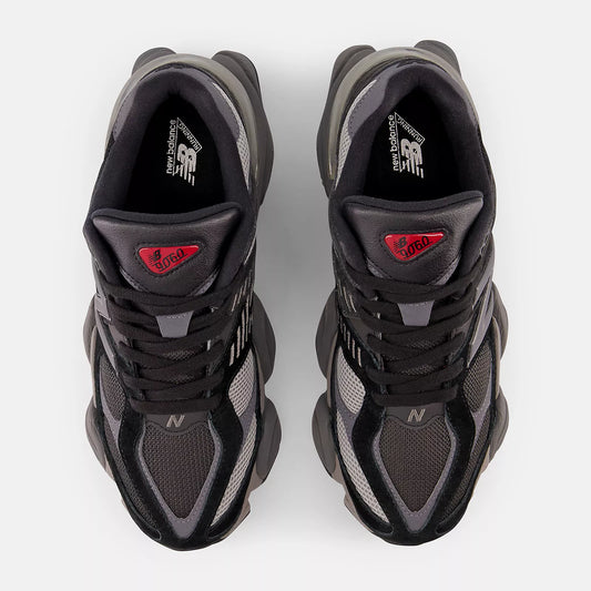 The 9060 Black Castlerock- Black