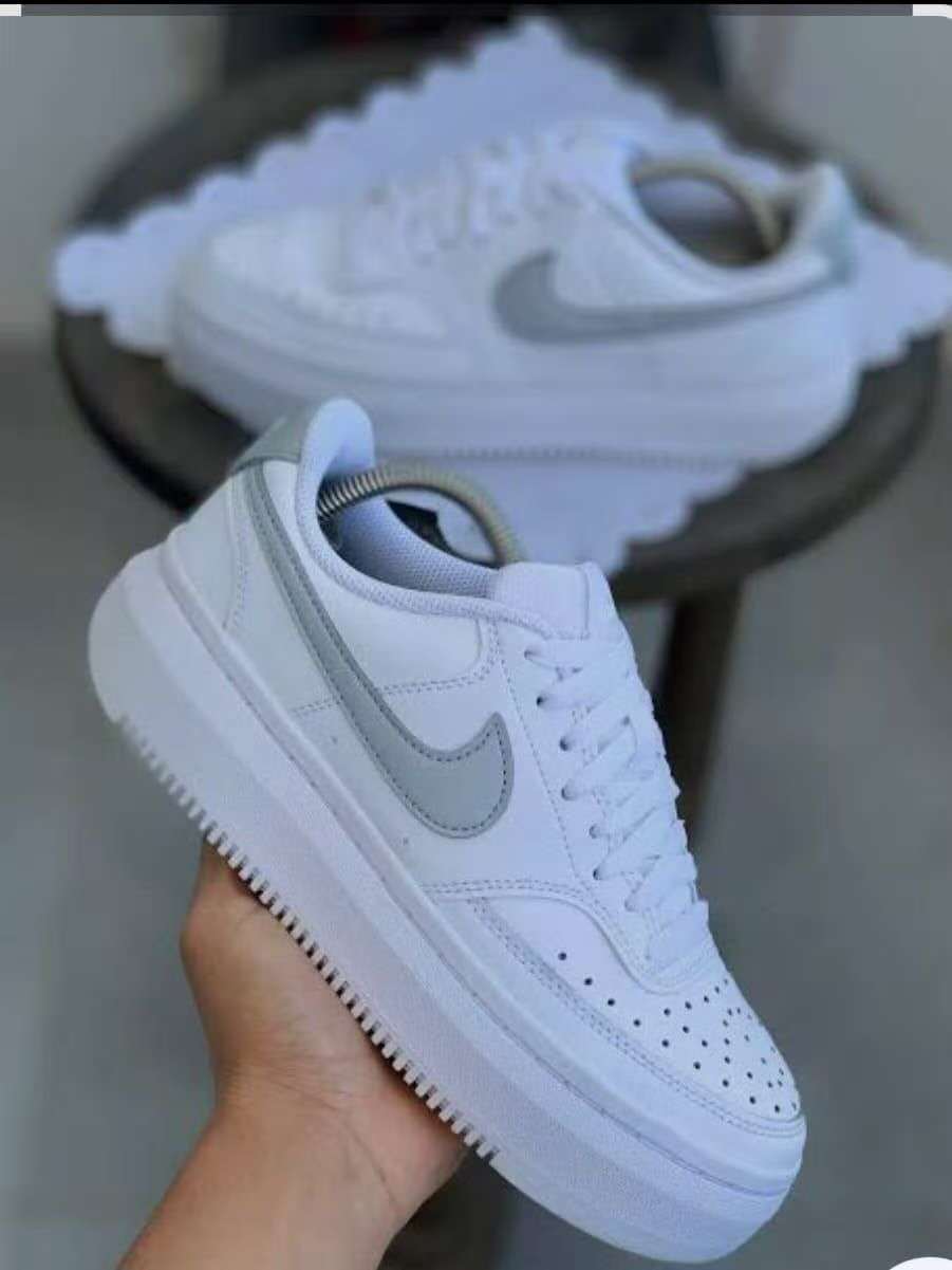 Nike Court Vision Alta
