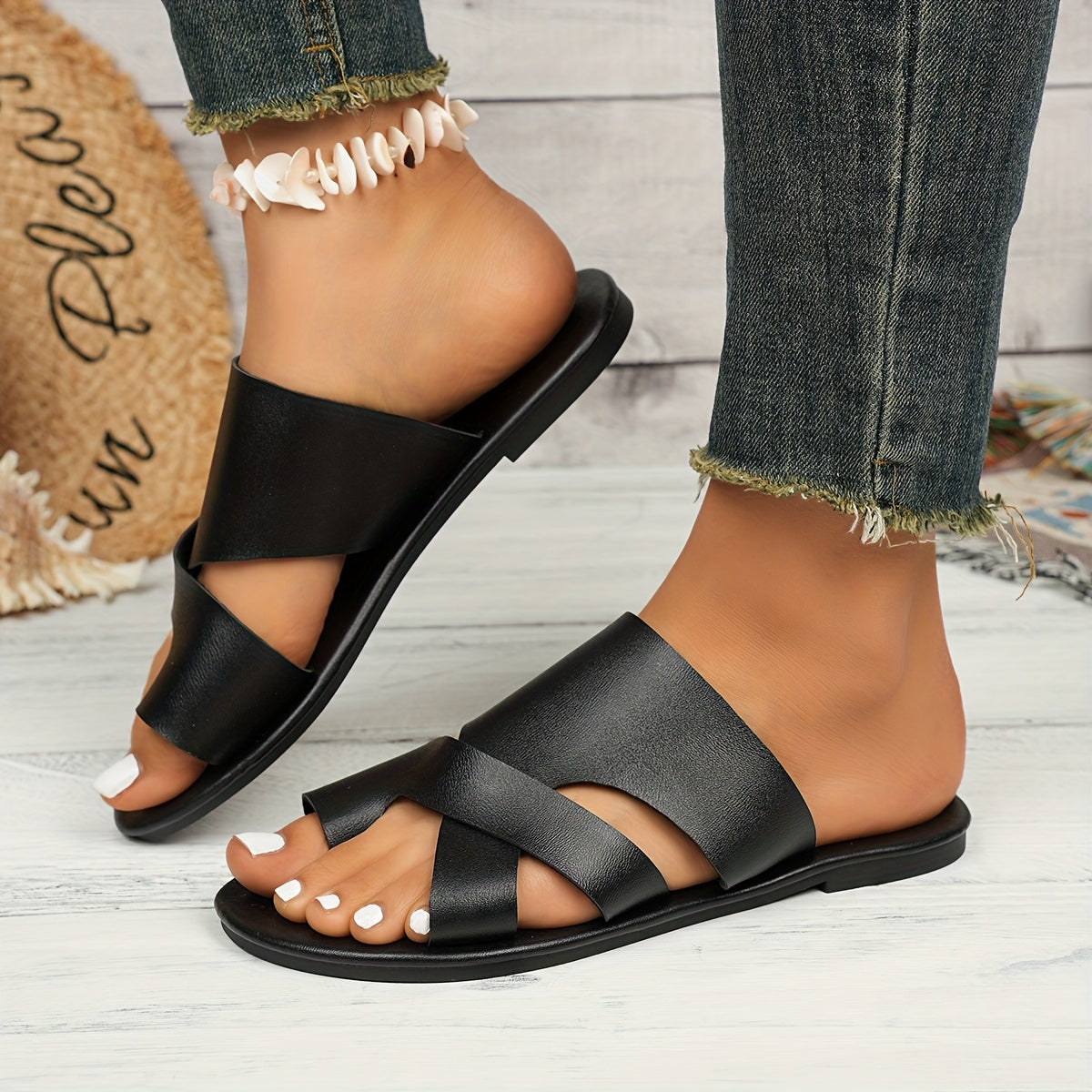 Flat leather slippers