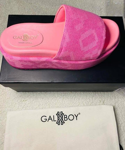 GXB Platform Sandals